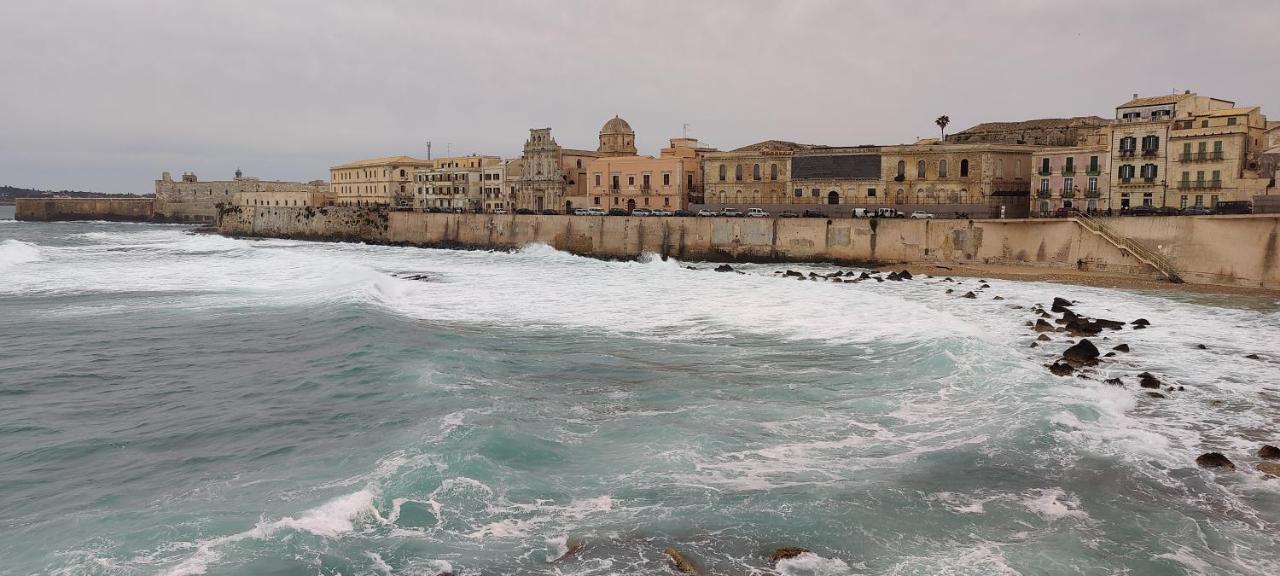 Apartament Ortigia Porta Del Mare Syrakuzy Zewnętrze zdjęcie